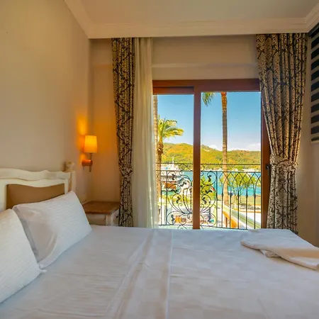 Cennet Life فندق فتحية