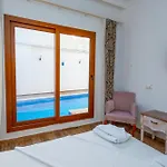 Hotell Cennet Life